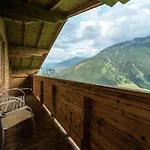 In Wald Near Zillertal Arena Шале
