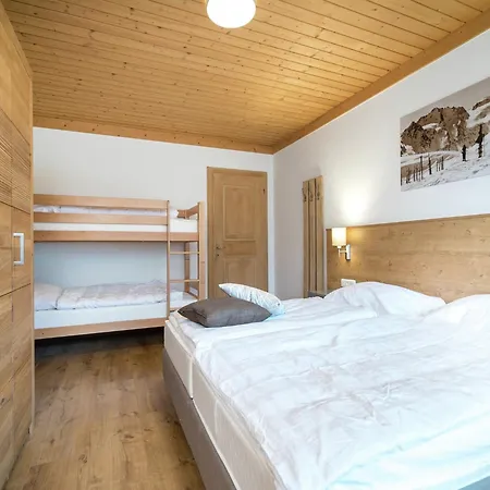 In Wald Near Zillertal Arena Dağ evi Konigsleiten